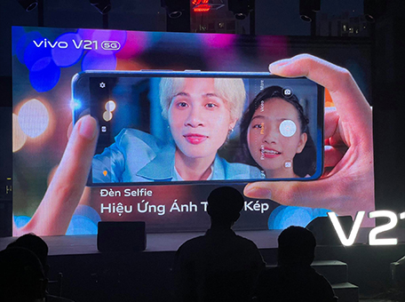 vivo V21 5G chính thức ra mắt tại Việt Nam: Thiết kế thời thượng, phần cứng tốt, Camera Selfie 44MP OIS đầu tiên trên thế giới *