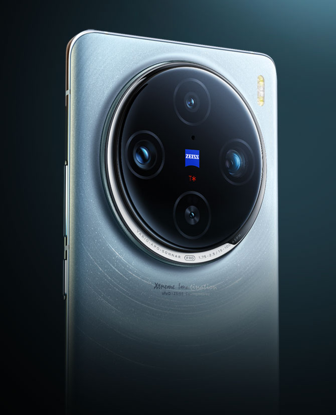 X100 Pro | vivo X100 Pro-ZEISS 1-inch Main Camera+vivo V3 Chip