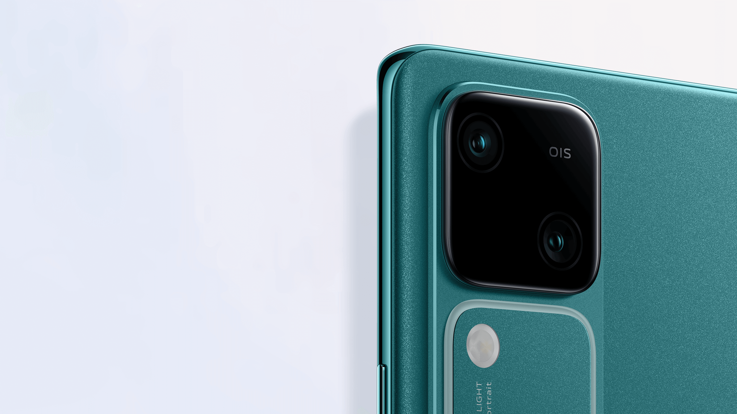 vivo V30 50MP kameralar bilan