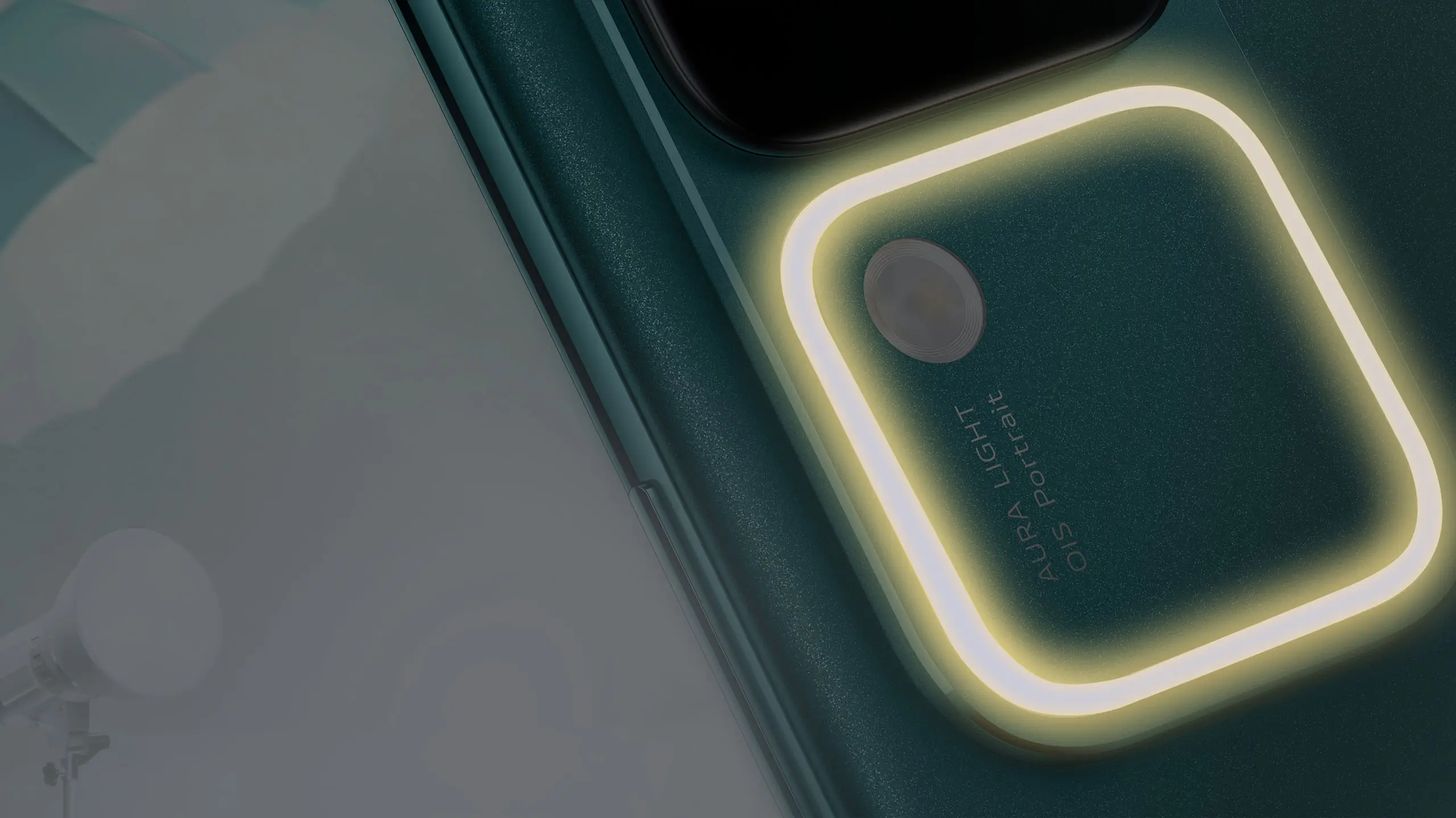 vivo V30 studiya sifati darajasidagi aura nuri portretini suratga oladi