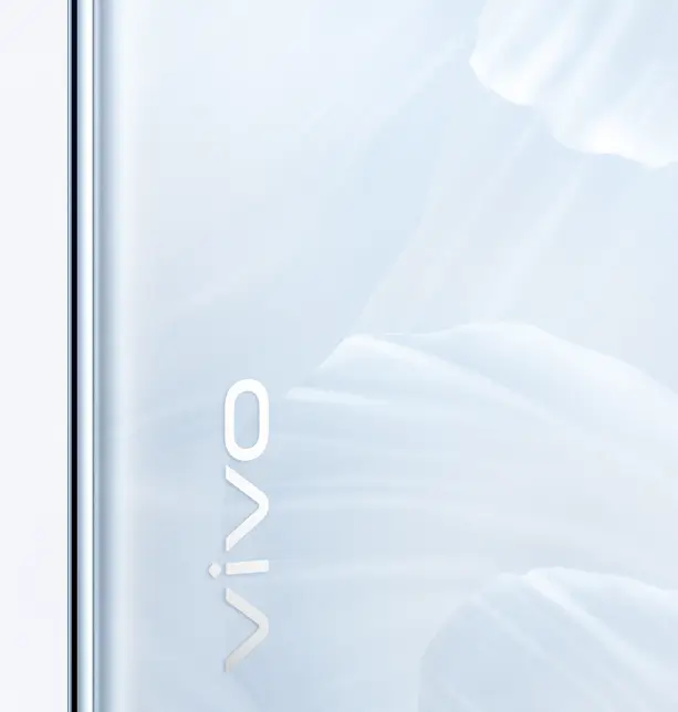 vivo V30 綻放白，採用 3D 立體花瓣工藝設計
