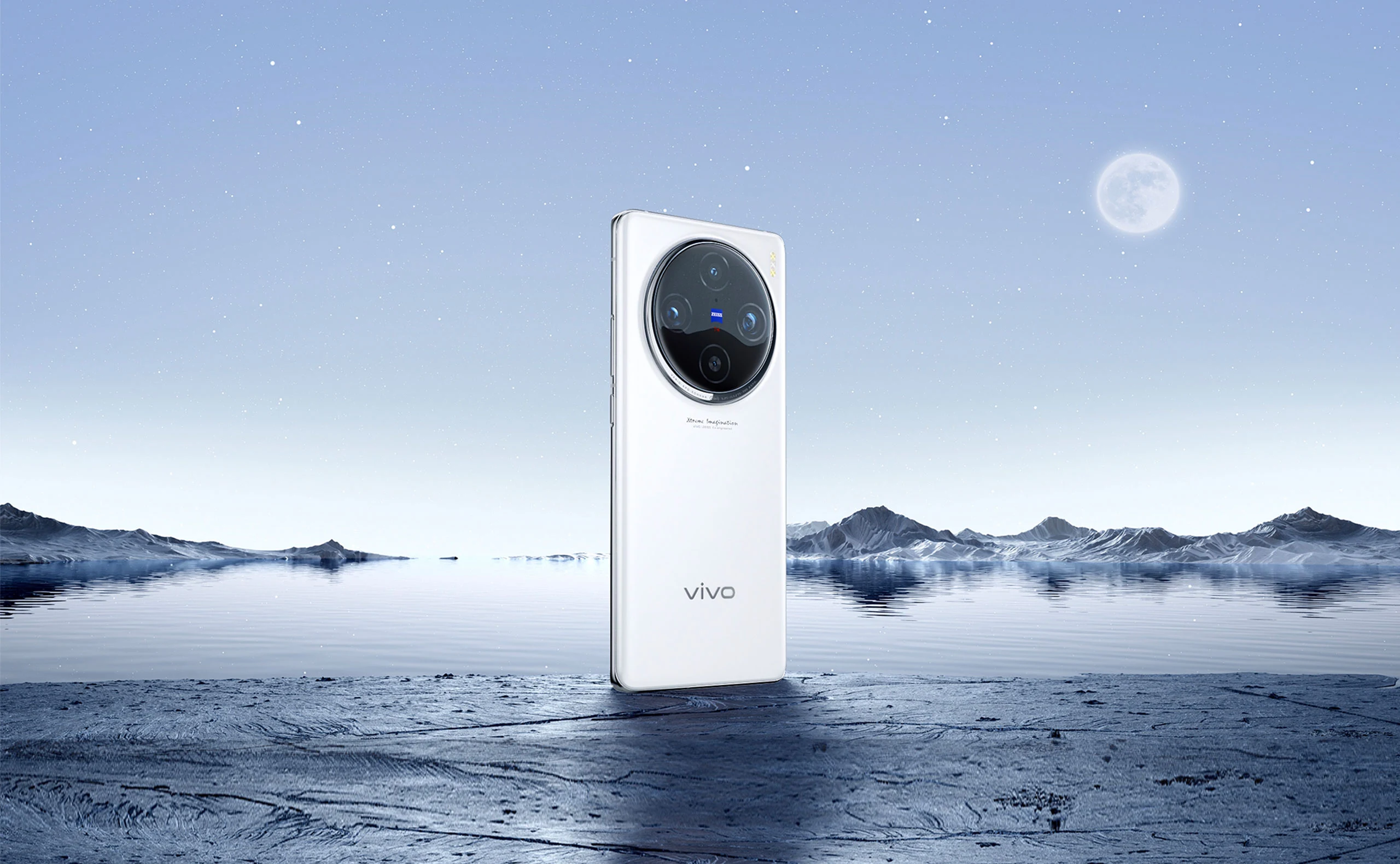 vivo x100 pro in moonlight white