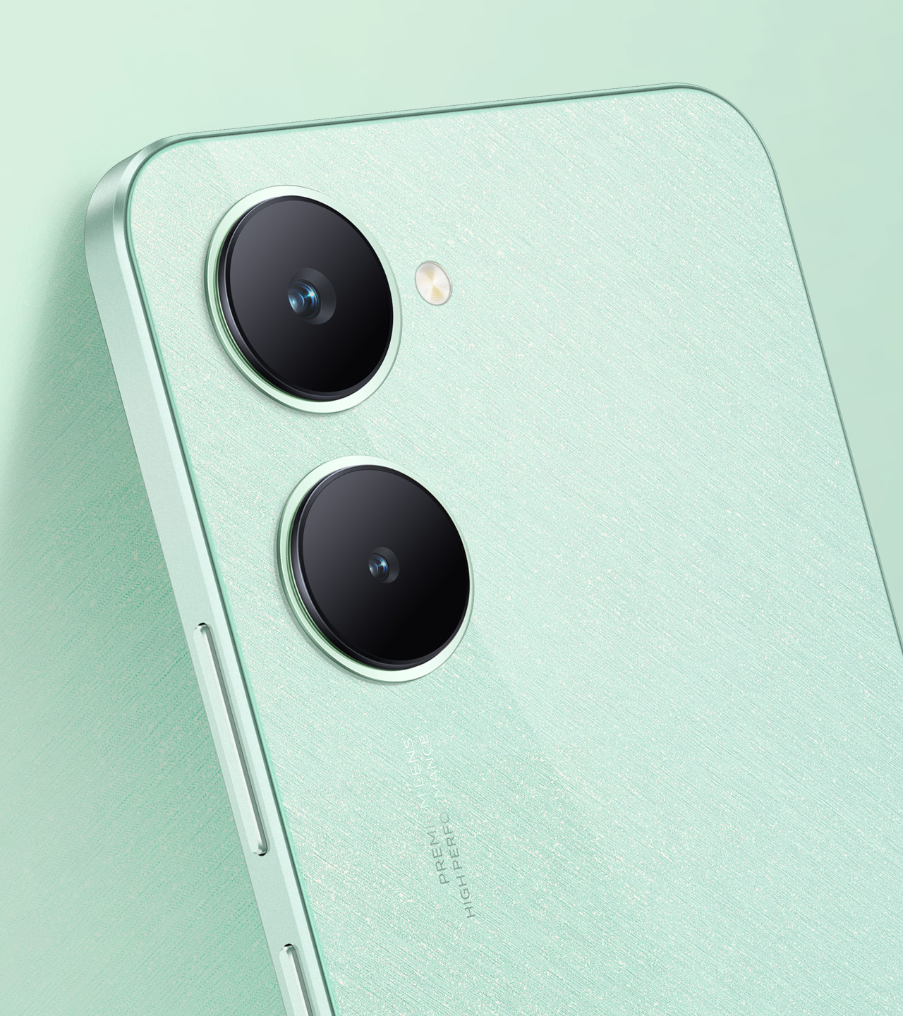 vivo Y03 in color gem green