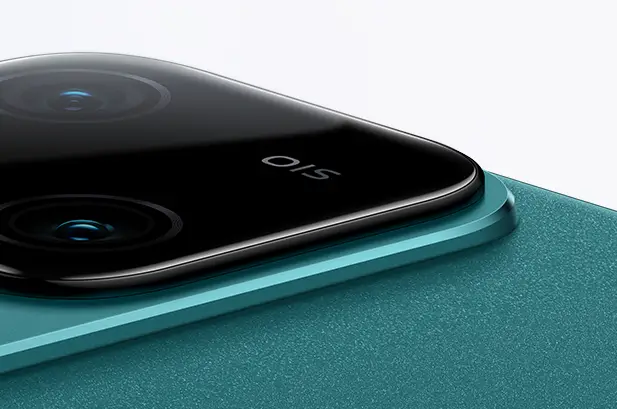 vivo V30 in color Aqua Blue with one-piece cloud step design