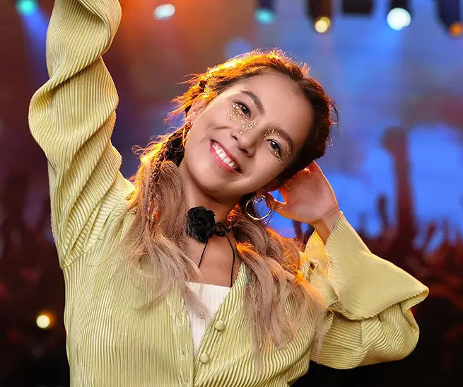portrait by vivo V30 Pro with smart color temperature adjustment