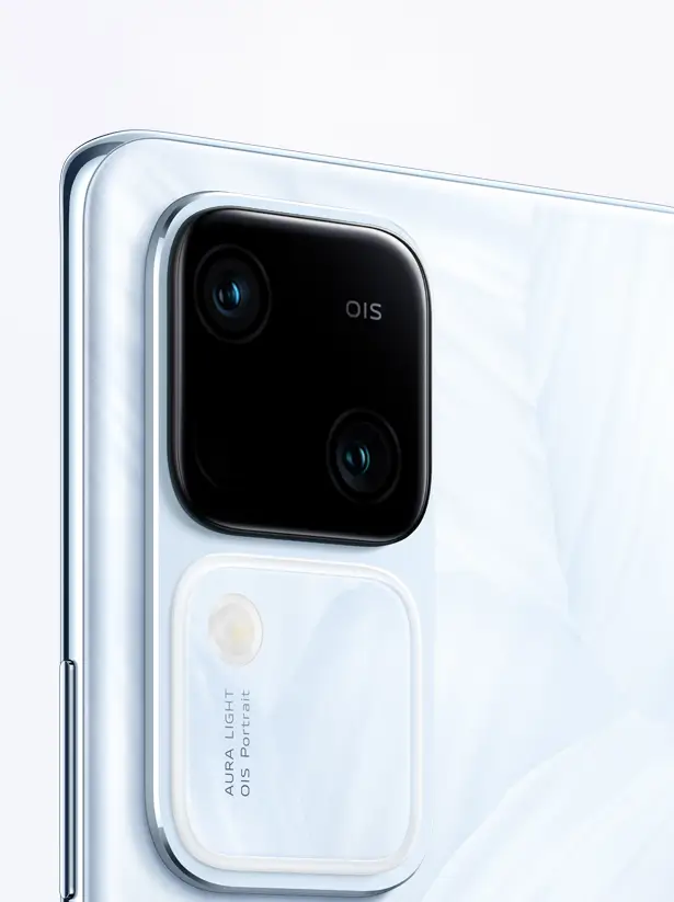vivo V30 in color noble black