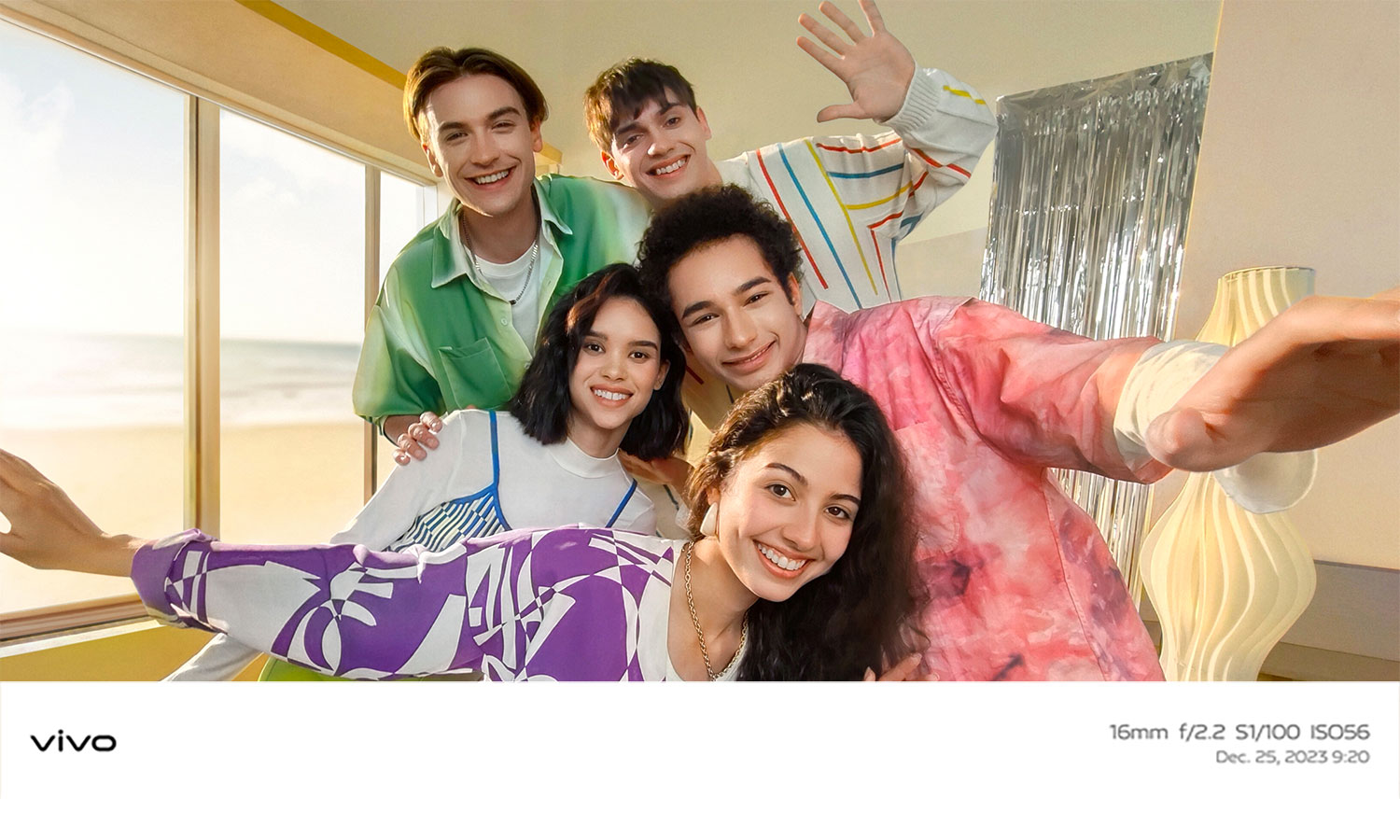 نموذج صورة من vivo V30 Lite 5G بزاوية واسعة للغاية