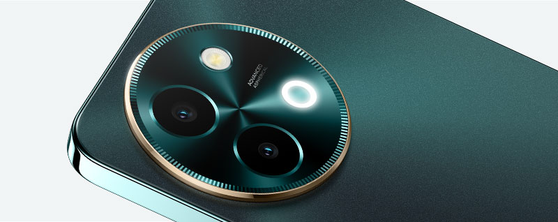 vivo Y38 5G in agate green with stellar-shaped camera module