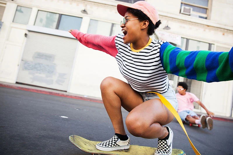 عيّنة صور تم التقاطها بواسطة هاتف Y28 من vivo مع لقطات واضحة من كل زاوية