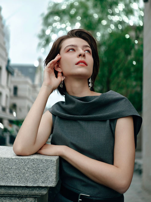 photo sample by vivo V40 Pro with 50mm classic portrait camera