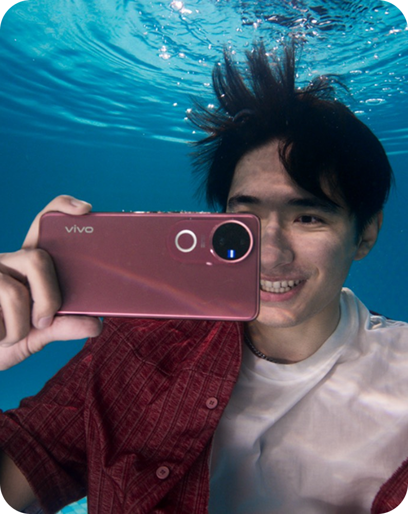 vivo V50 with underwater photography