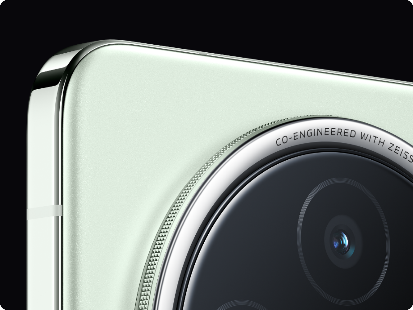 vivo X200 with curved design