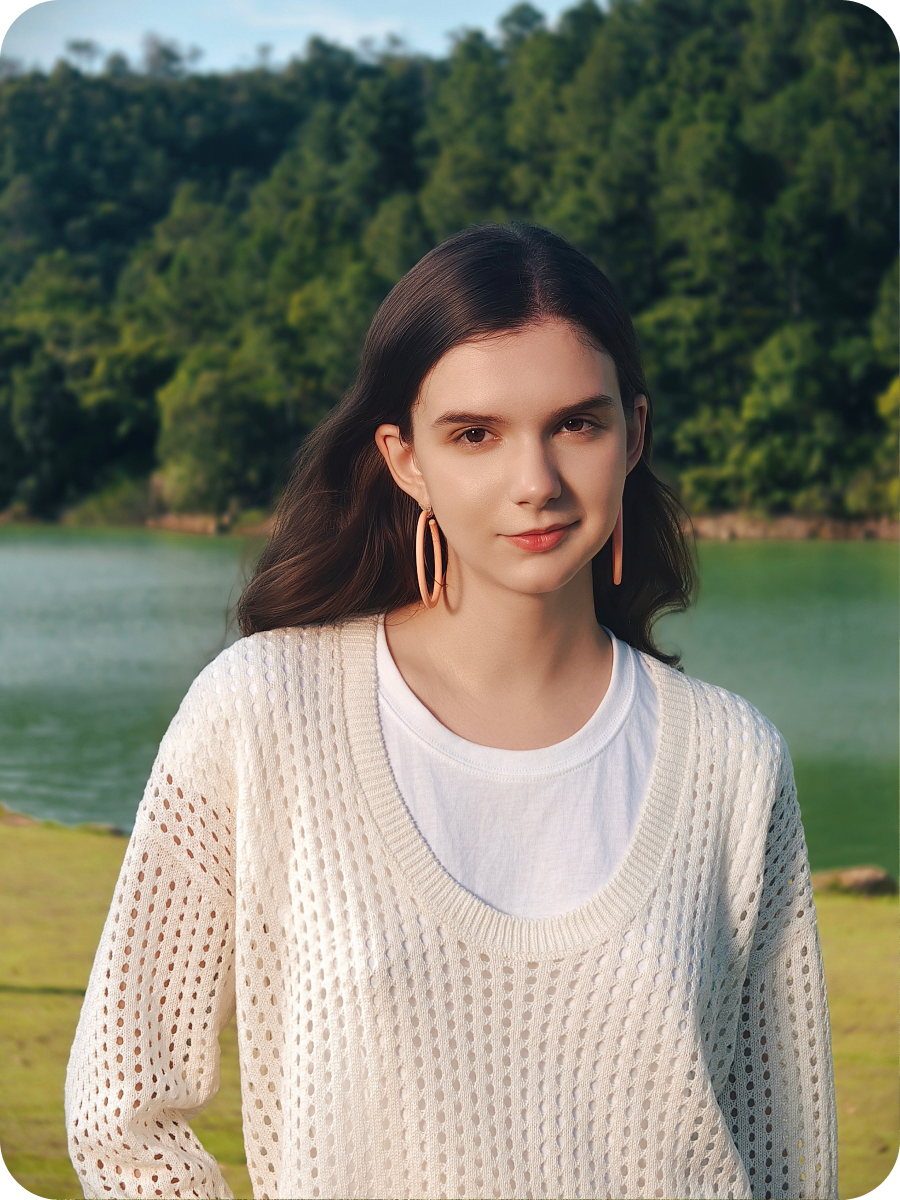 Telephoto Landscape Portrait with vivo V60 using 85mm focal length