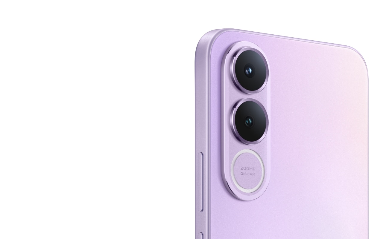 vivo V70 FE with 200MP OIS ultra-clear main camera