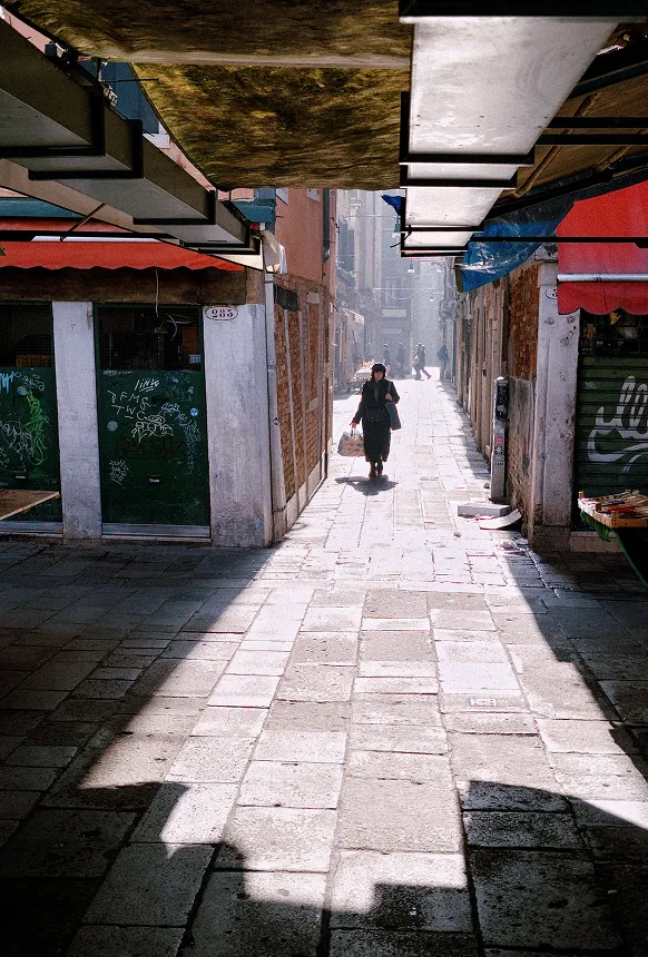 photo taken using vivo X300 Ultra with 35mm ZEISS Documentary camera