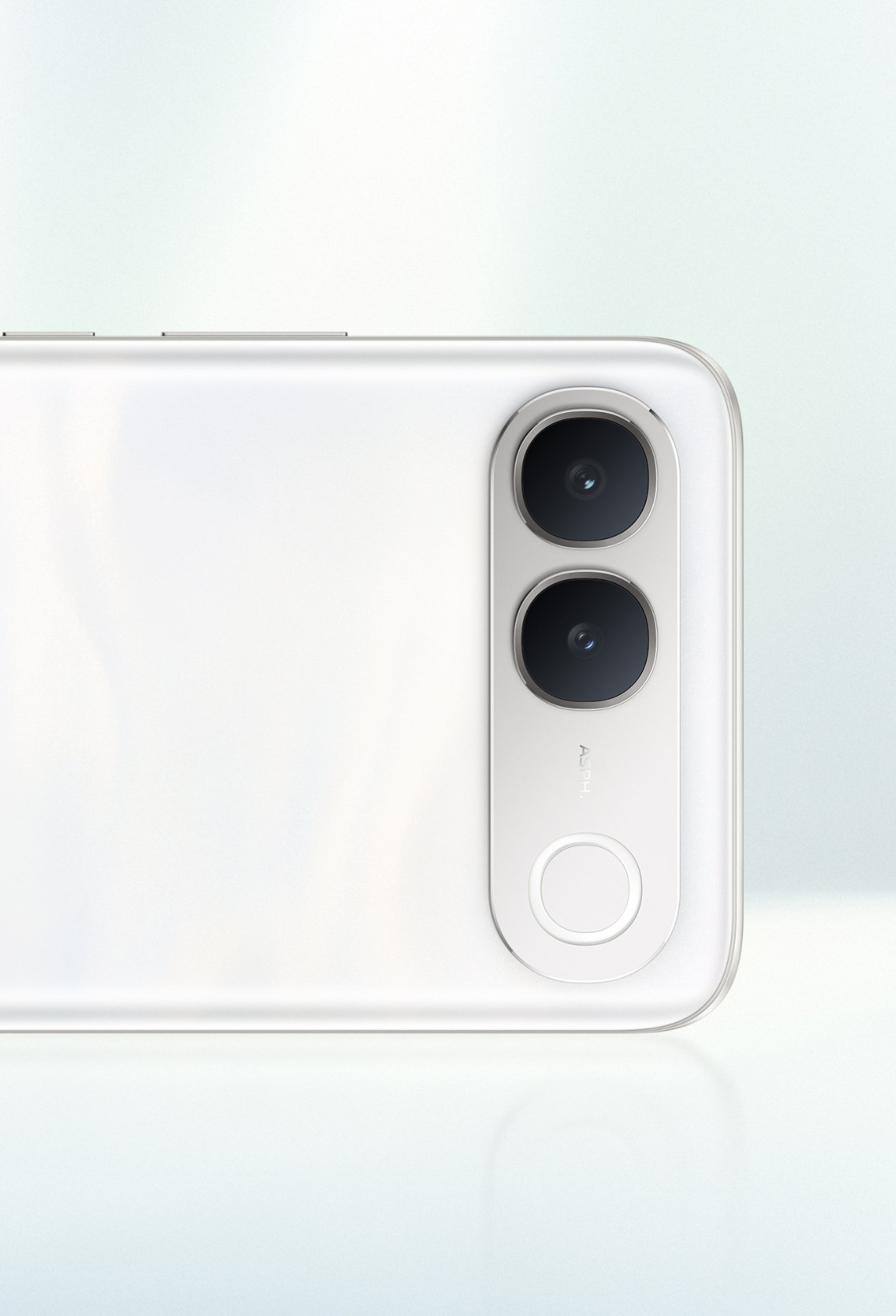 vivo V80 Lite 5G in Silk White