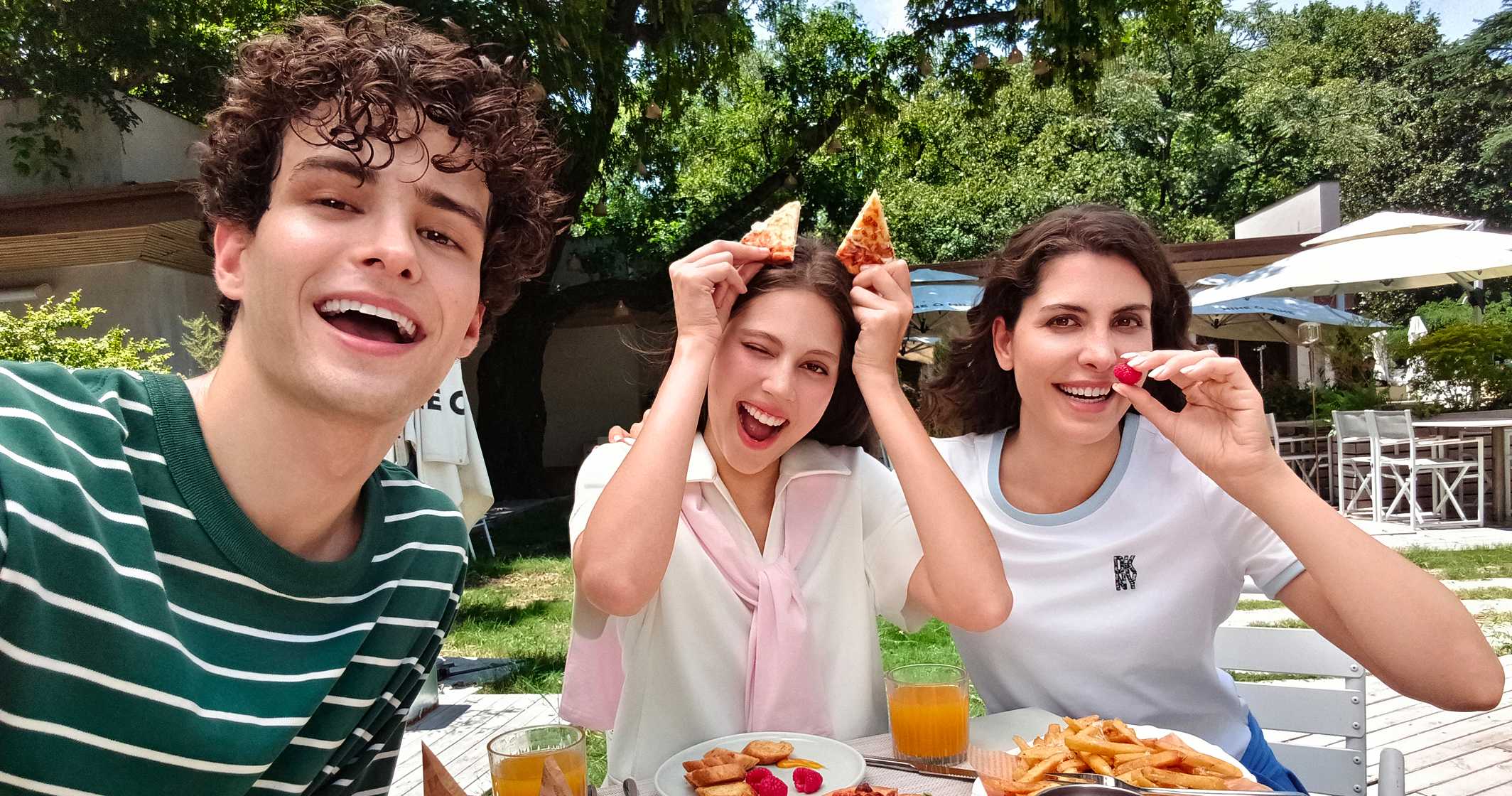 photo shot with vivo V80 Lite 5G 32MP HD wide-angle selfie camera