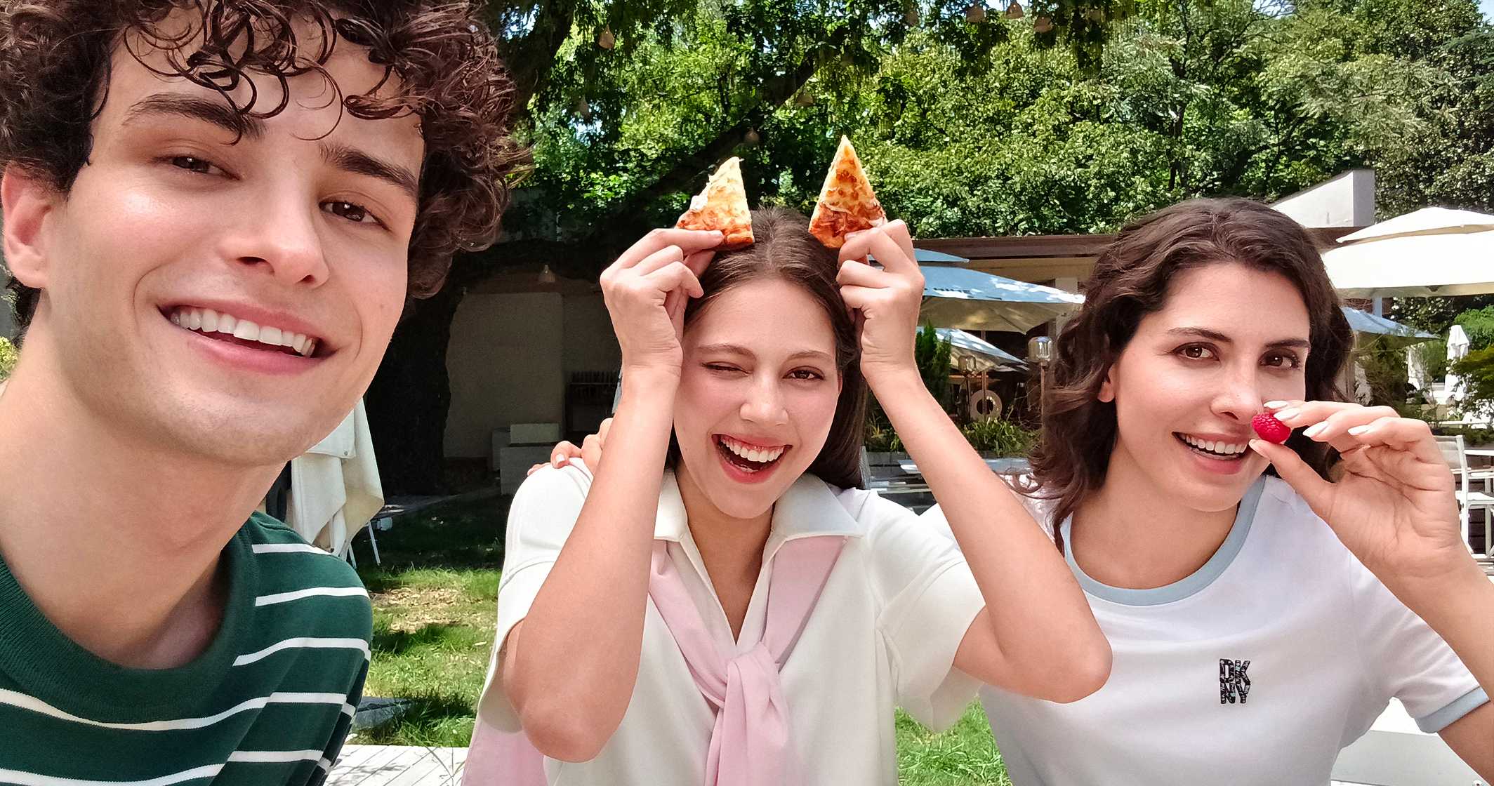 photo shot without vivo V80 Lite 5G HD wide-angle selfie camera